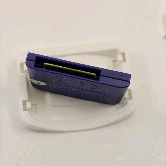 VTECH V.READER Interactive E-Reading System Game DORA and The 3 Little Pigs - Picture 12 of 16